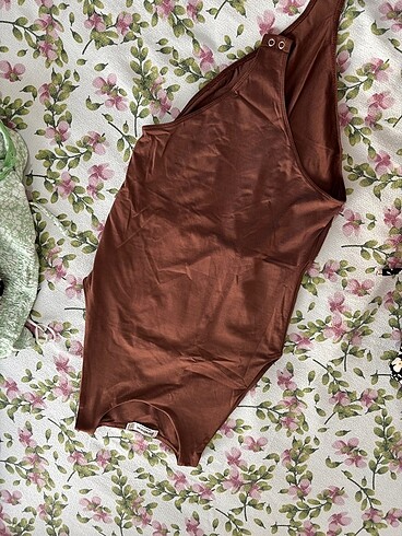 Stradivarius çıtçıtlı bluz