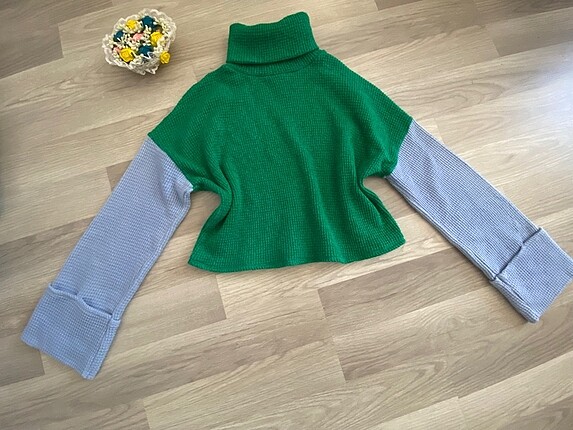 Crop oversize kazak