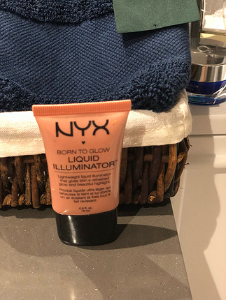 Nyx born to glow aydınlatıcı