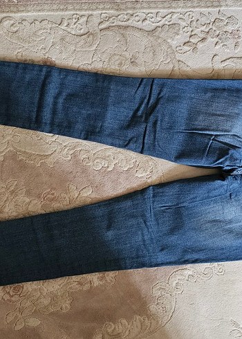 Select Kadın Mavi Yırtık Kot Pantolon