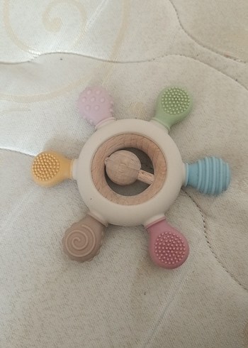 Pastel Renkli Diş Kaşıyıcı ve Çıngırak