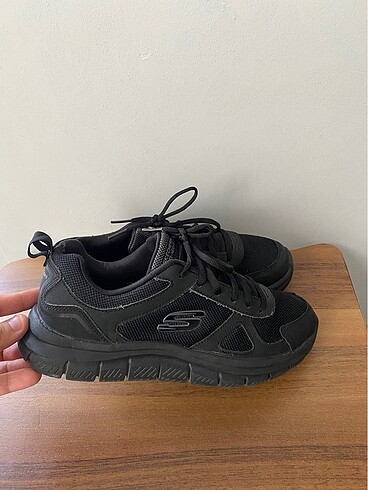 39 Beden Orjinal Skechers Track