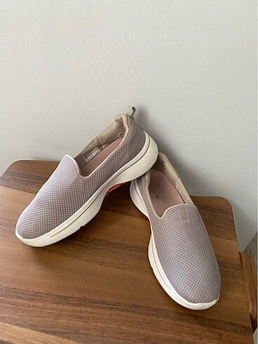37,5 Beden camel Renk Orjinal Skechers Go Walk