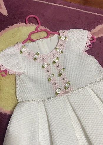 24-36 Ay Beden Kız Çocuk Beyaz Nakışlı Dantel Elbise