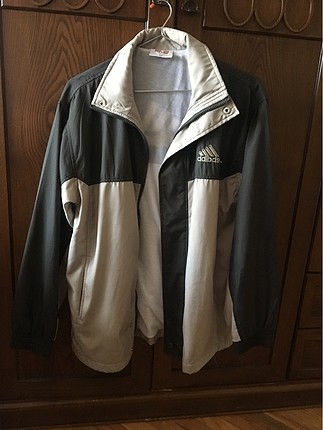 Adidas yağmurluk