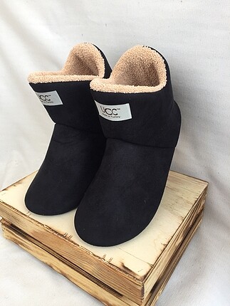 UGG EV BOTU