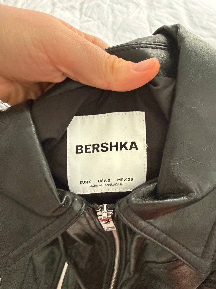 Vücuda oturan deri ceket - Görsel 4