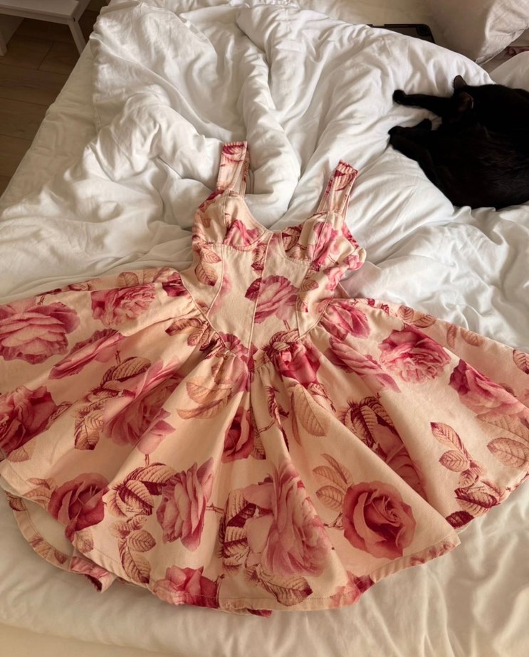 Pembe Çiçekli Fırfırlı Midi Elbise - Görsel 2