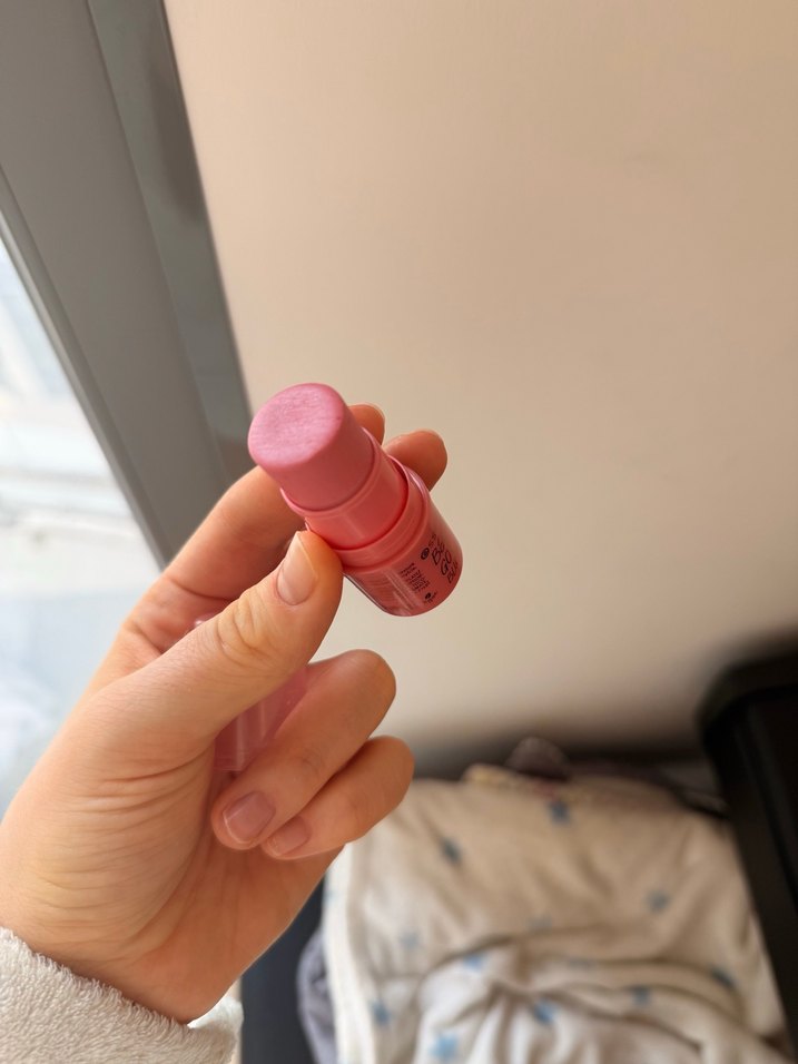 Essence Pembe Allık Stick - Görsel 2
