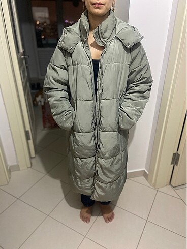 H&M Şişme uzun mont