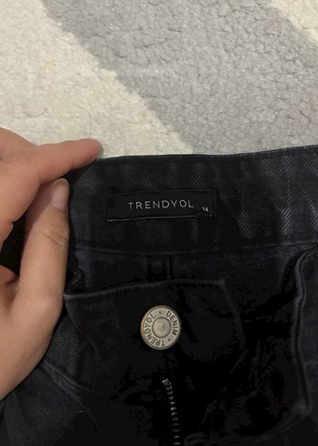 Siyah Mini Denim Şort - Görsel 4