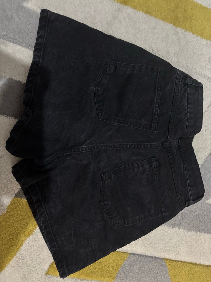 Siyah Mini Denim Şort - Görsel 3