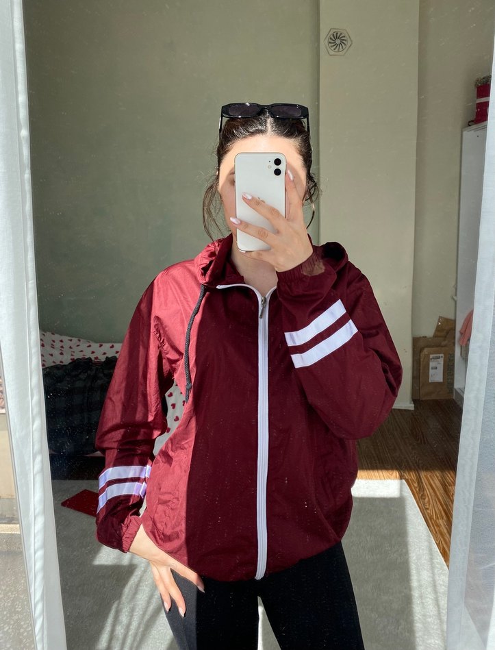 Quzu Bordo Detaylı Spor yağmurluk - Görsel 3