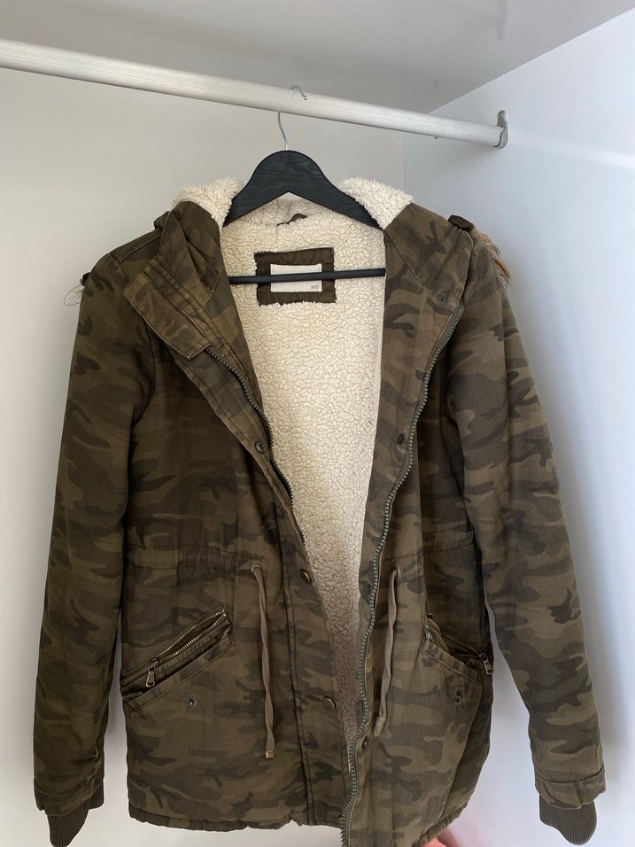 Kadın Kamuflaj Desenli Kapüşonlu mont - Görsel 5