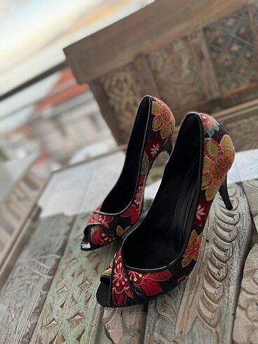 Nine West Nine West
