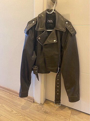 ZARA VİRAL DERİ CEKET