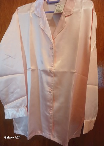 Isviçre H&M'den alinmiş pembe bayan pijamasi - Görsel 5