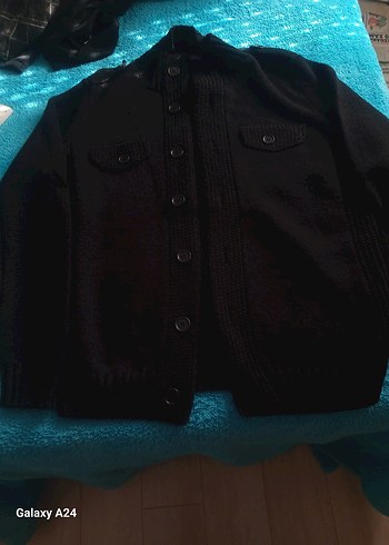 Siyah önden düğmeli triko Hırka - Görsel 7