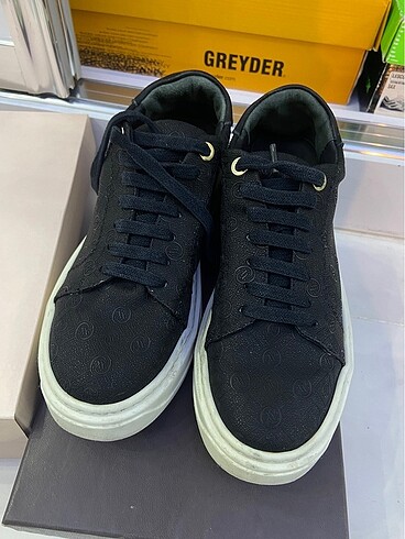 Vakko Siyah Monogram Sneakers 39