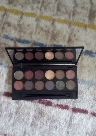 Sleek 12 Renk Far