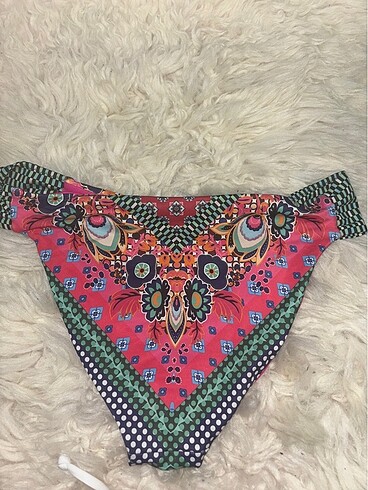 Penti Penti bikini altı