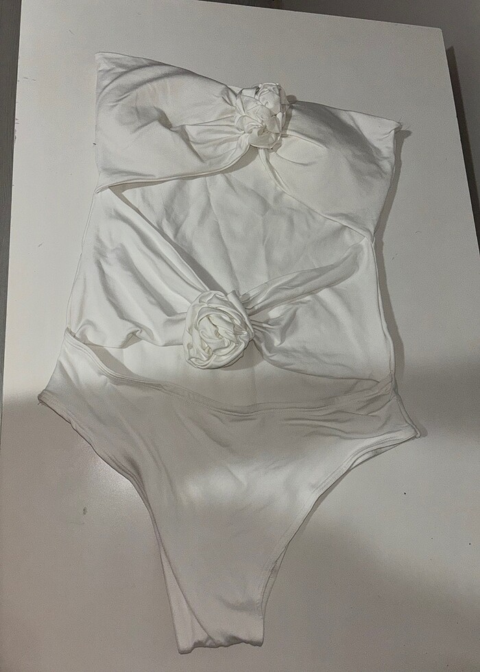 Güllü mayokini - Görsel 2