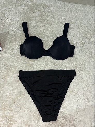 Trendyol & Milla Siyah bikini takımı