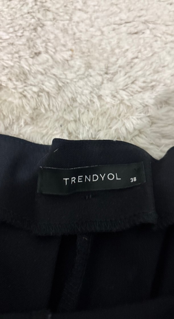 Düğmeli Lacivert Yüksek Bel Mini Şort - Görsel 3