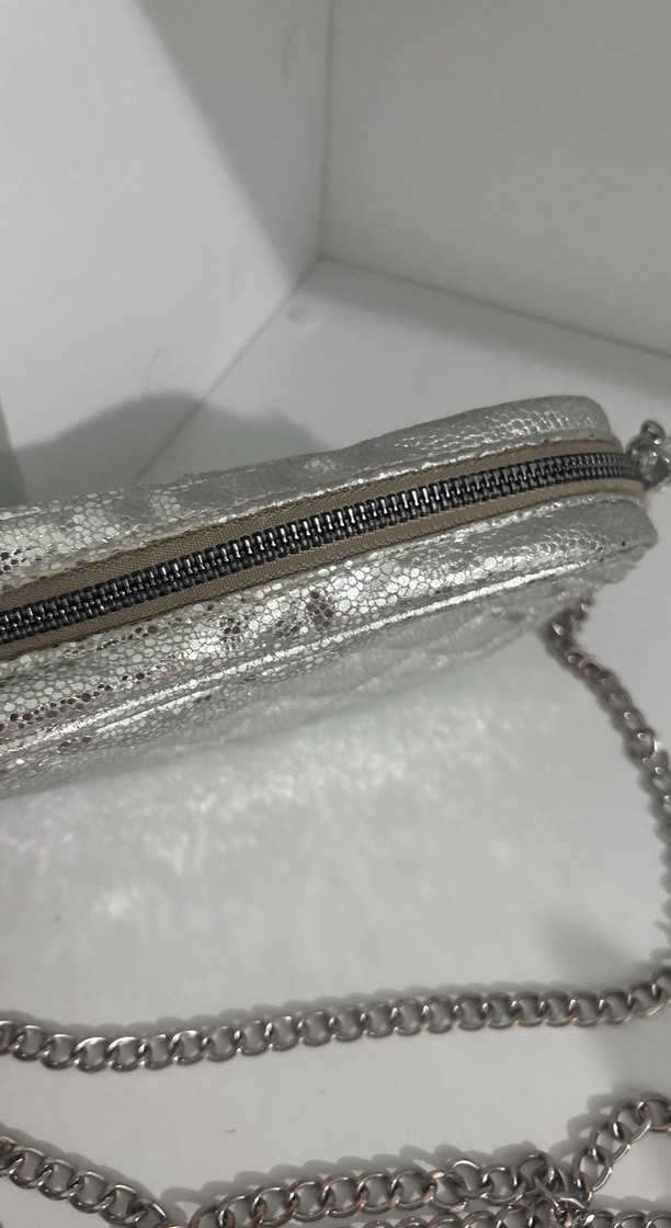 Parlak Gri Zincir Detaylı Kadın Çanta - Görsel 3