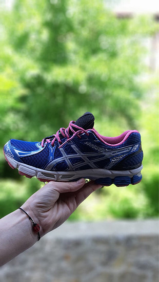 Asics ayakkabı 