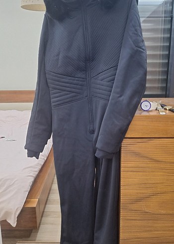 Kadın Siyah Yüksek Yakalı Kürklü kayak Tulum - Görsel 4