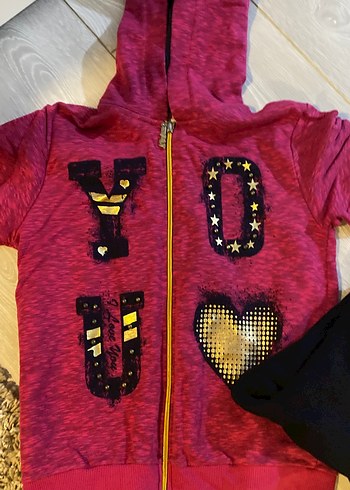 Diğer Kız Çocuk Kırmızı Kapüşonlu Sweatshirt ve Siyah Eşofman 10 yaş