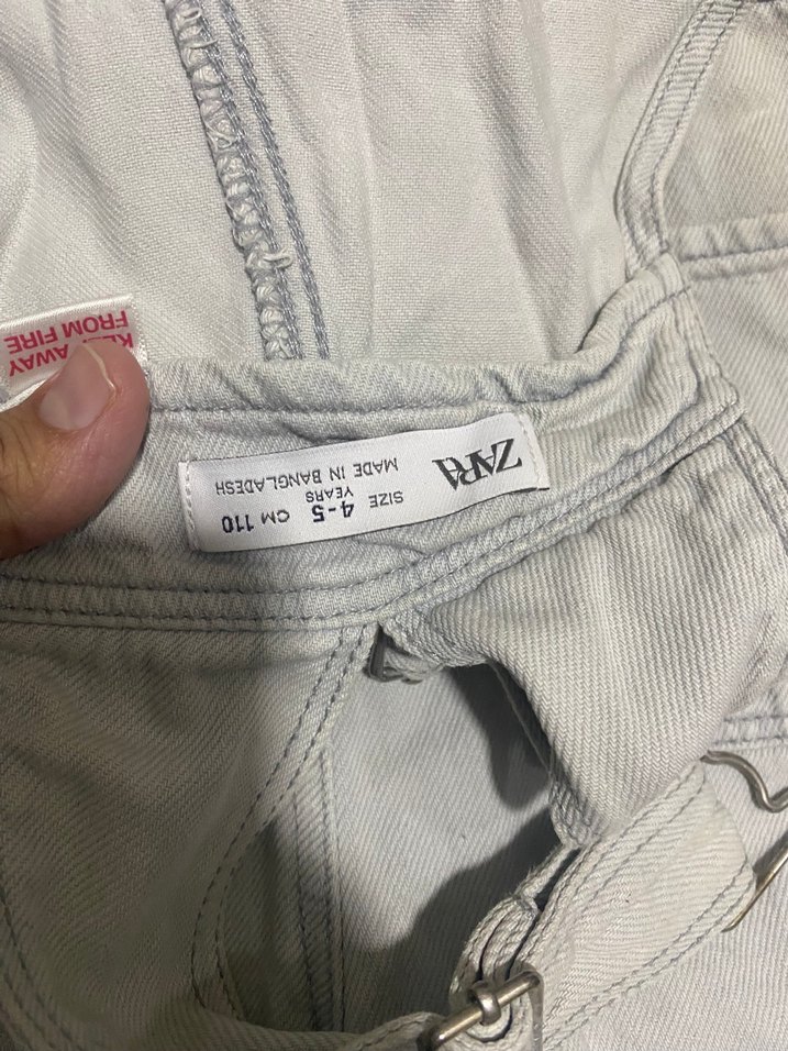 Kız Çocuk Beyaz Kot Şort Tulum - Görsel 4