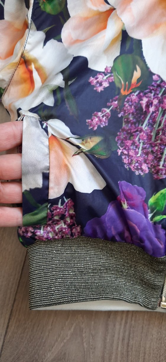 Çiçek Desenli Kapüşonlu Kız Çocuk Mont - Görsel 3