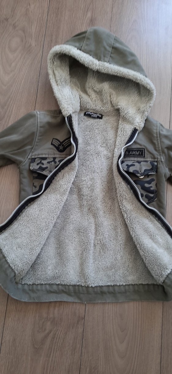 Gri Kamuflaj Desenli Erkek Çocuk Kapüşonlu Ceket 6 yaş - Görsel 3