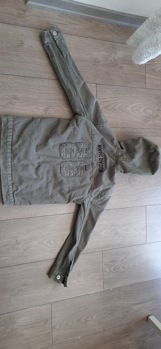 Gri Kamuflaj Desenli Erkek Çocuk Kapüşonlu Ceket 6 yaş - Görsel 5