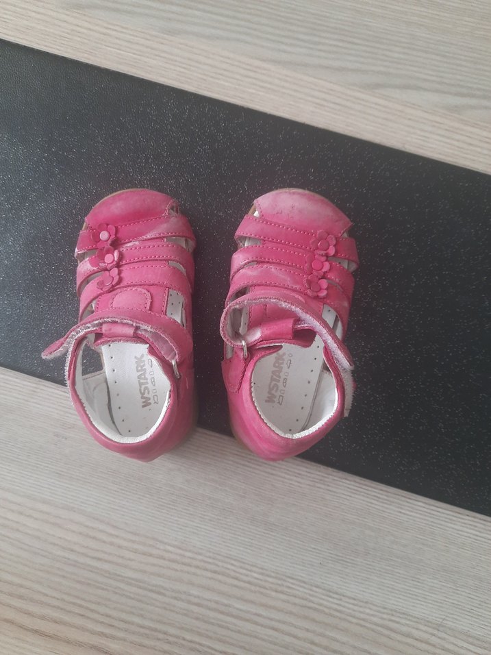 Kız Çocuk Parlak Pembe İlk Adım Ayakkabısı, 22 numara - Görsel 3