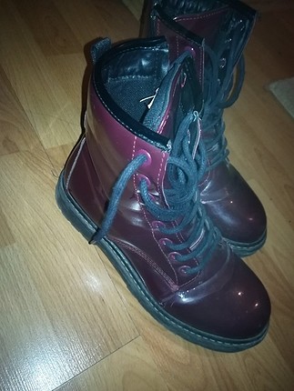 Pull and Bear bordo bot