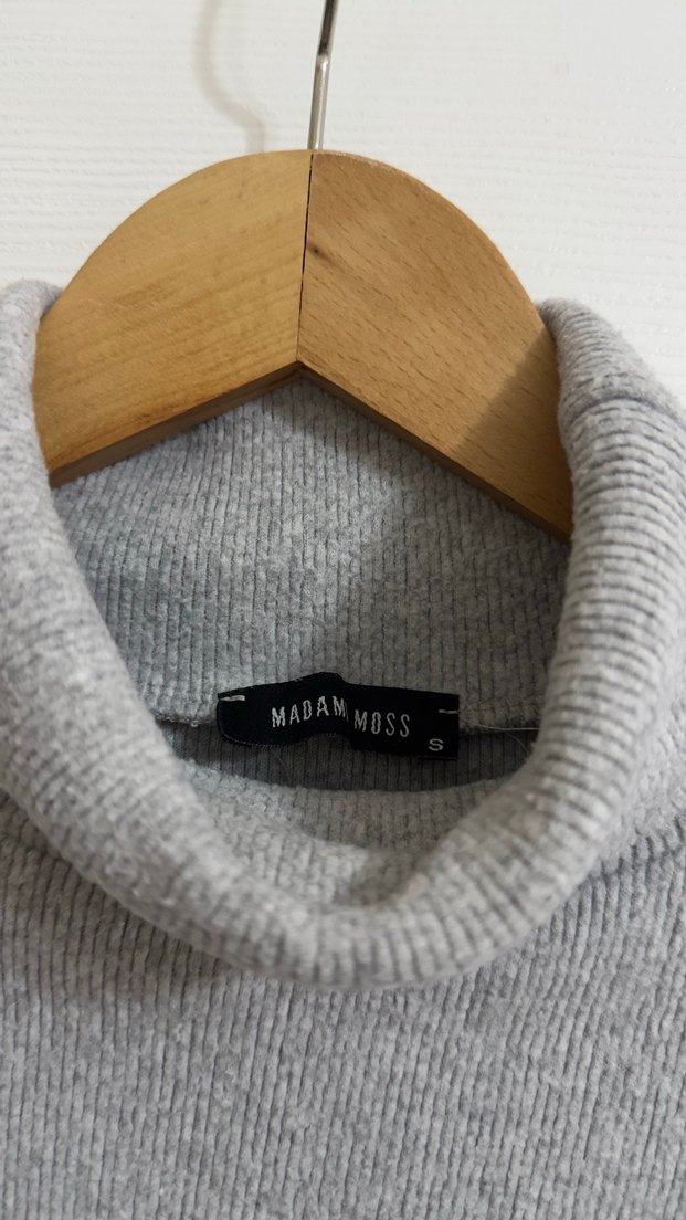 Gri Yüksek Yaka Triko Elbise - Görsel 4