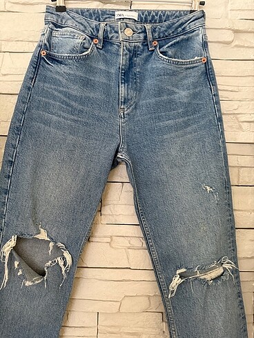 Zara Zara likralı yırtık jean