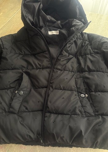 Siyah Kapüşonlu çocuk Kışlık Mont - Görsel 3