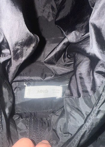 Siyah Kapüşonlu çocuk Kışlık Mont - Görsel 5