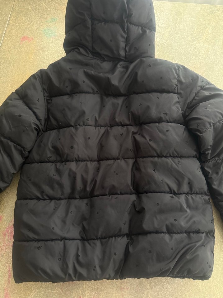 Siyah Kapüşonlu çocuk Kışlık Mont - Görsel 2