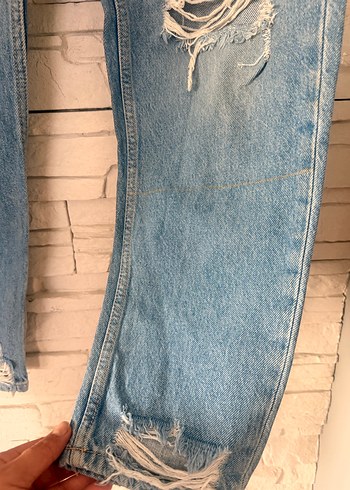 Zara yırtık jean - Görsel 6