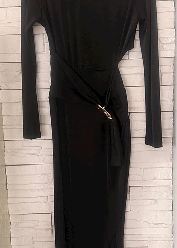 Zeynep Tosun gece elbisesi - Görsel 5