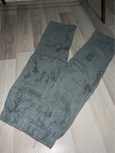 5 Yaş Beden Zara fitilli kadife pantolon 5,6 yaş