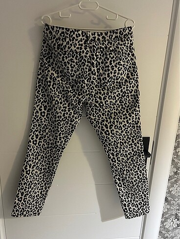 32 Beden H&M leopar pantolon
