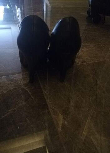 37 Beden Stiletto