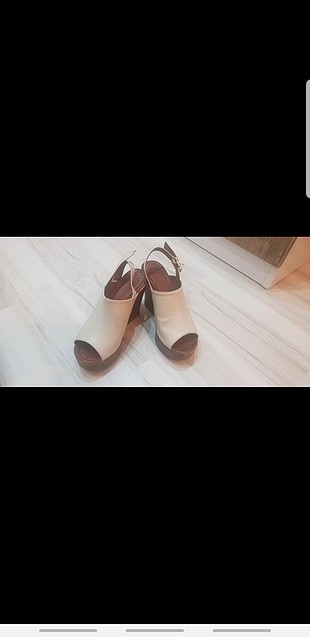 dolgu yazlık ayakkabi