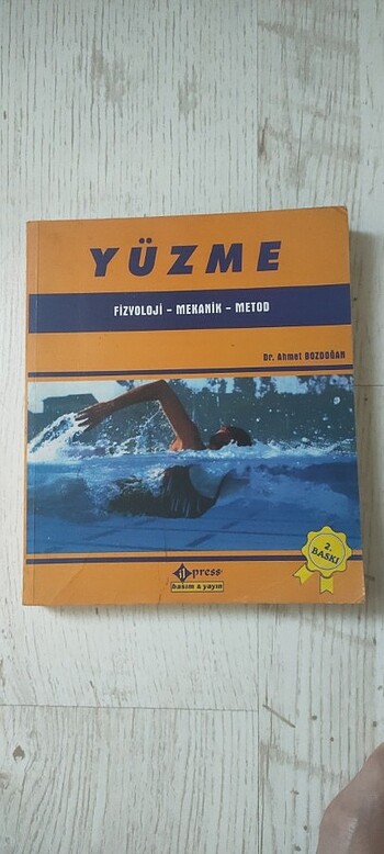 Yüzme teknik kitap